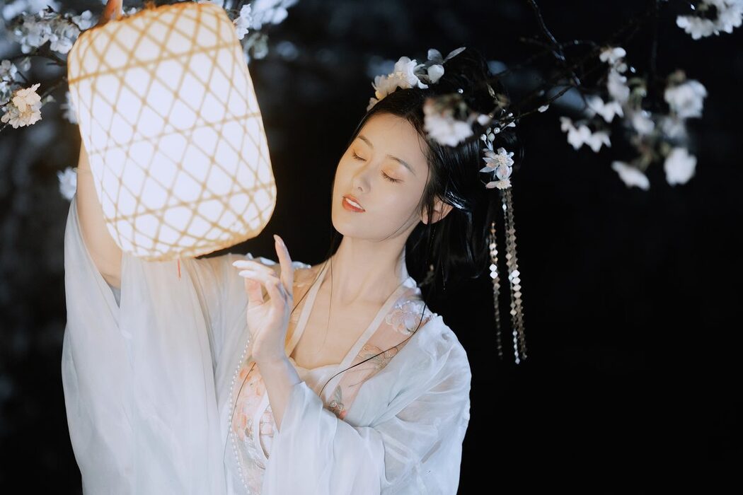 YiTuYu艺图语 Vol.5397 Ren Jian Yue Su Chen