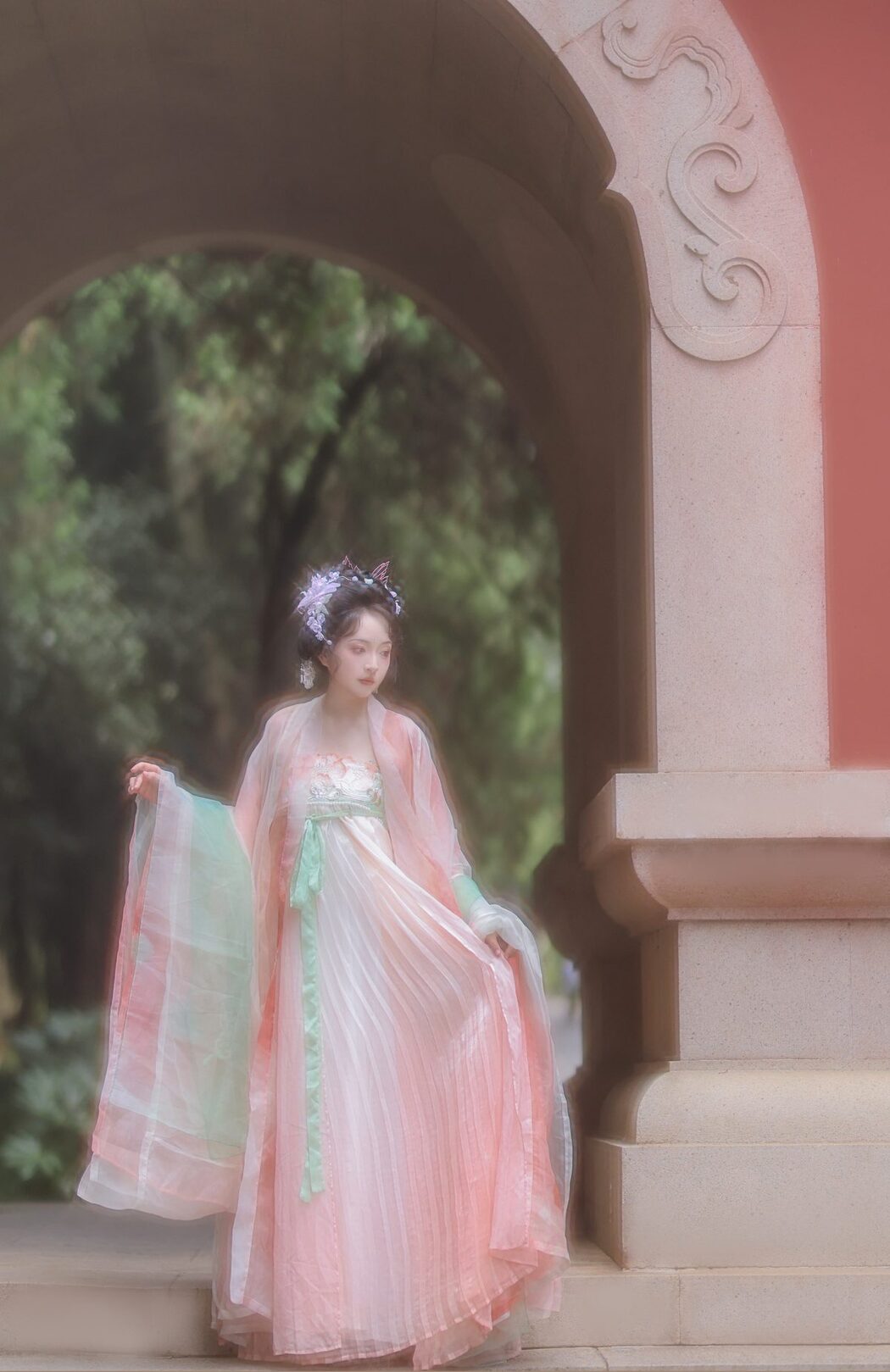 YiTuYu艺图语 Vol.5364 Bian Jing Mu Yang Mao
