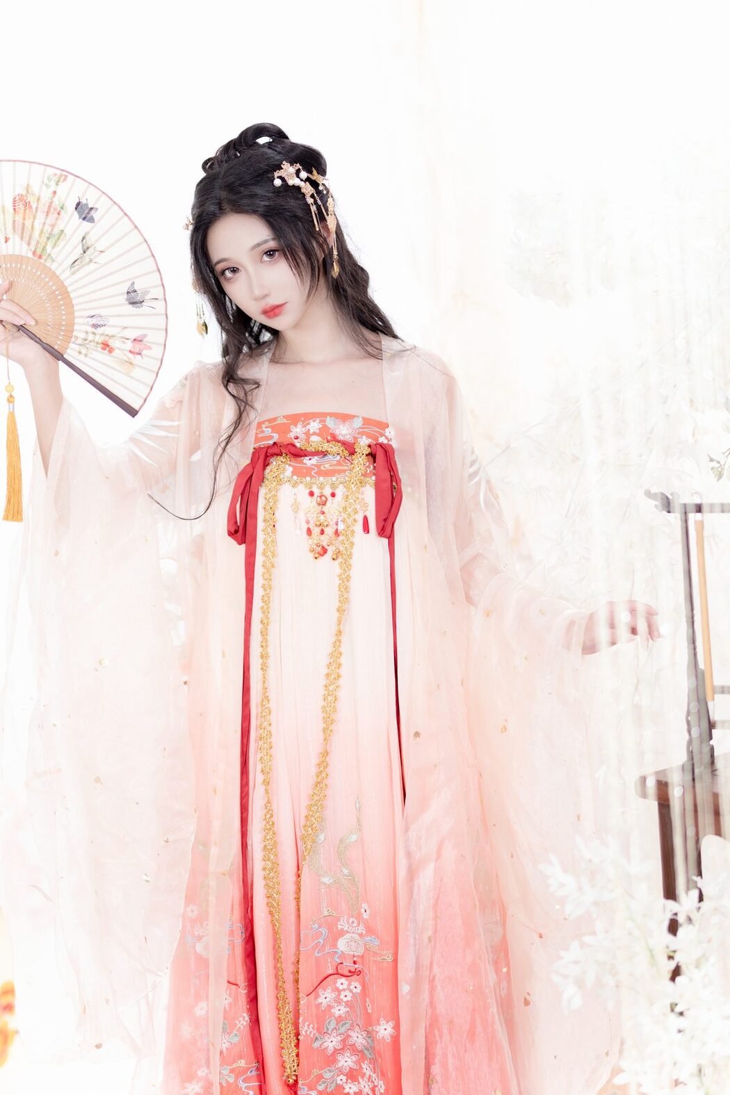 YiTuYu艺图语 Vol.5326 Qi Luo Sheng De Xiao Su Su