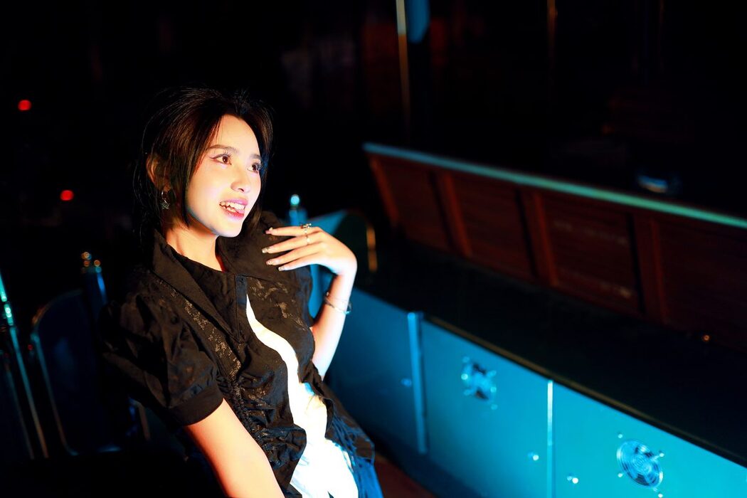 YiTuYu艺图语 Vol.5339 Jiu Yue