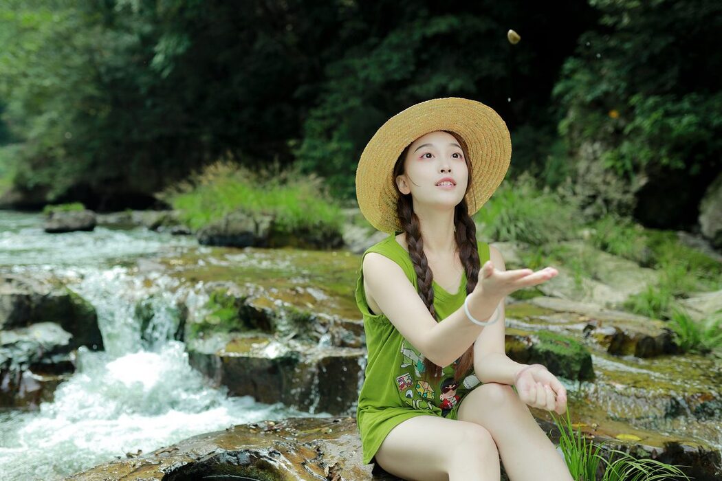 YiTuYu艺图语 Vol.5306 Yu Yan