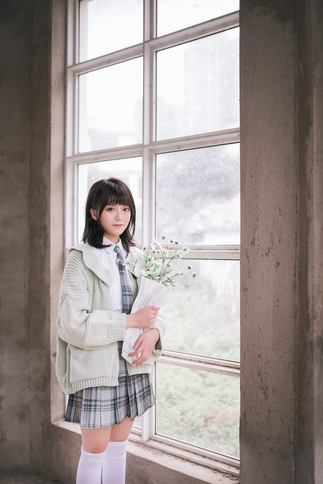 YiTuYu艺图语 Vol.5299 Luozhizhi