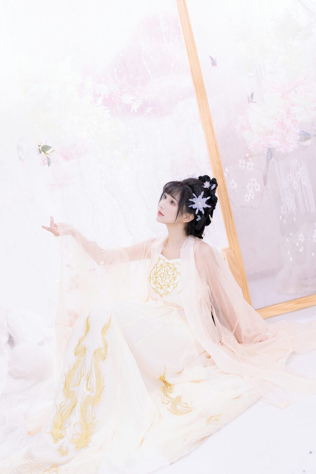 YiTuYu艺图语 Vol.5368 Qi Luo Sheng De Xiao Su Su