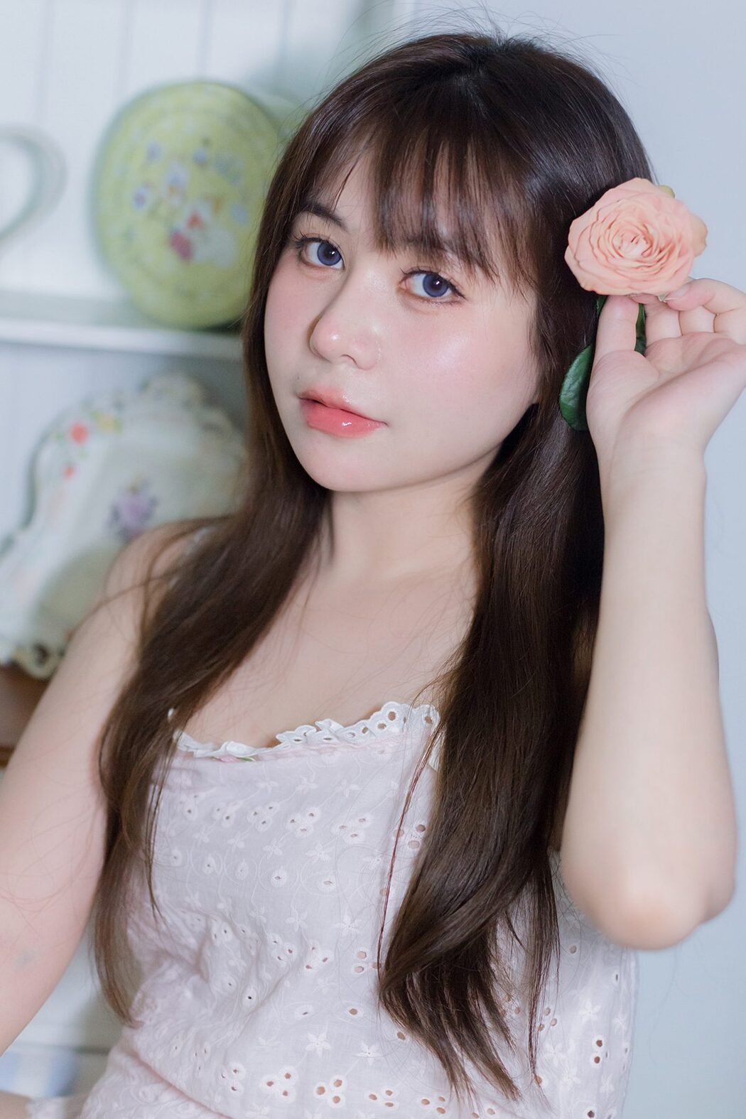 YiTuYu艺图语 Vol.5455 He Ming Zhi Ying Cover Photo