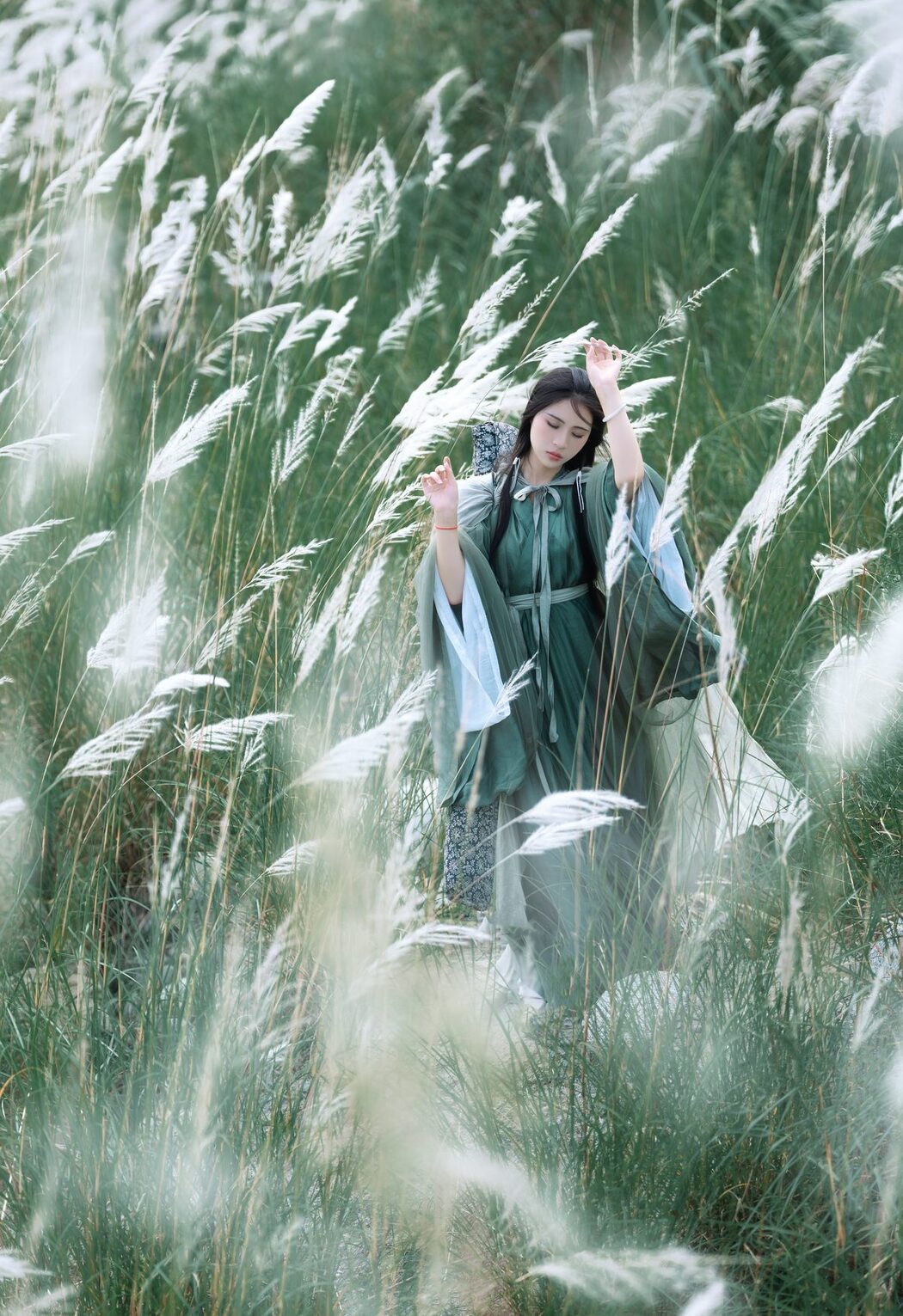 YiTuYu艺图语 Vol.5462 Nu Li Ban Zhuan De Shuang He