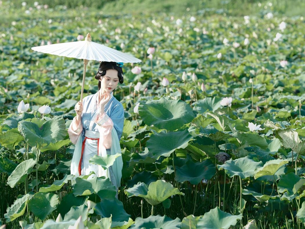 YiTuYu艺图语 Vol.5486 Min Na