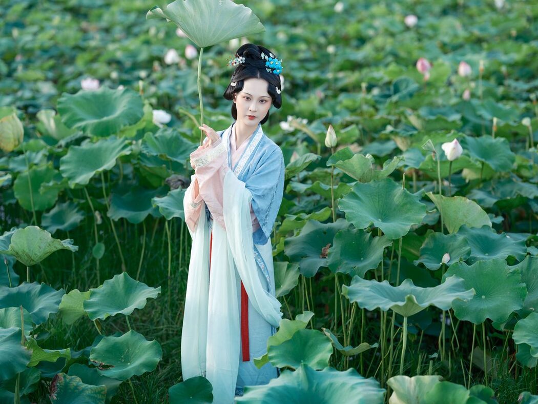 YiTuYu艺图语 Vol.5486 Min Na