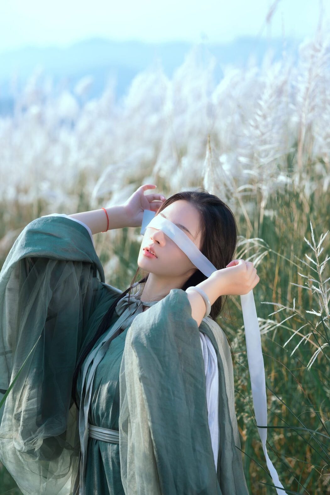 YiTuYu艺图语 Vol.5462 Nu Li Ban Zhuan De Shuang He