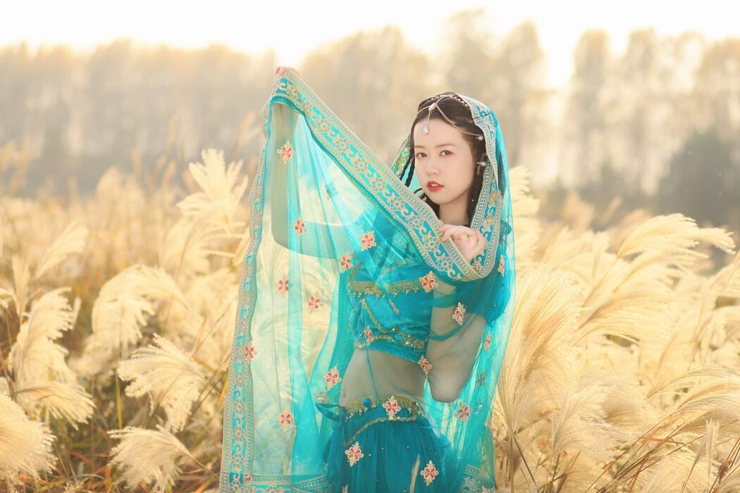 YiTuYu艺图语 Vol.5481 Ce Er Qing Xin Ting