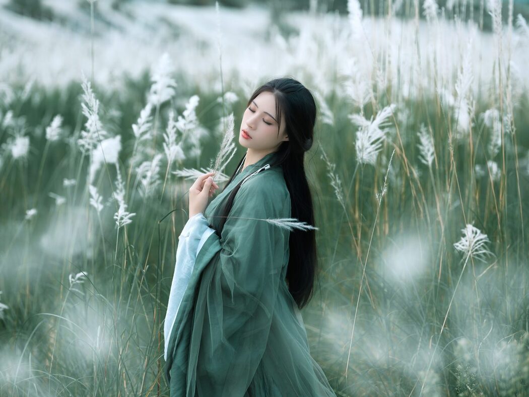 YiTuYu艺图语 Vol.5462 Nu Li Ban Zhuan De Shuang He