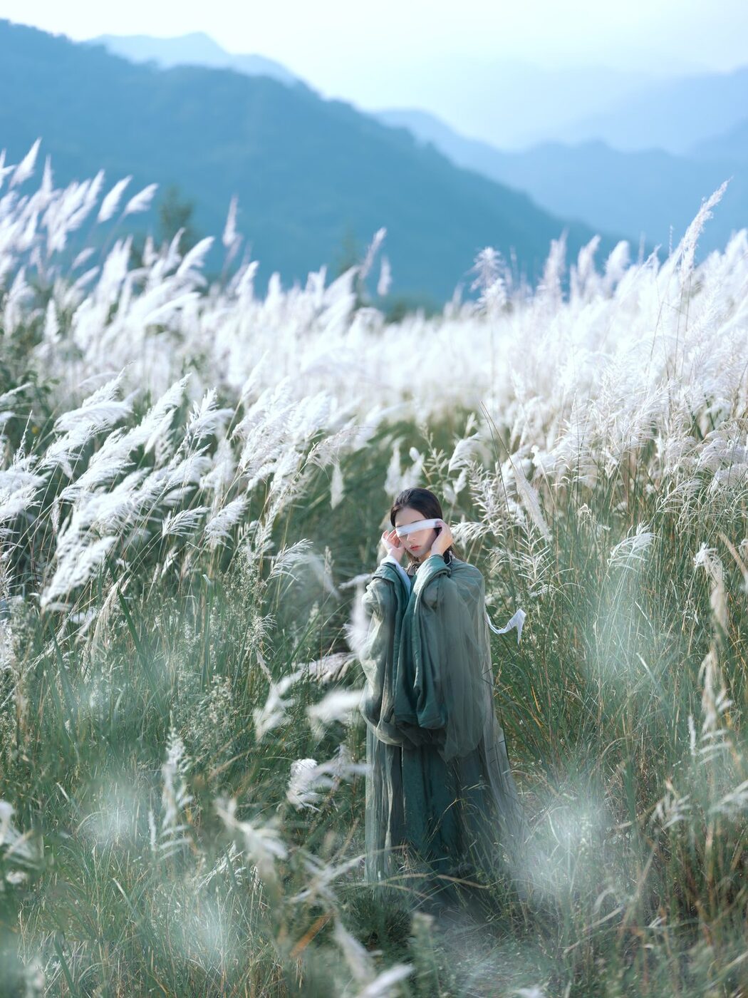 YiTuYu艺图语 Vol.5462 Nu Li Ban Zhuan De Shuang He