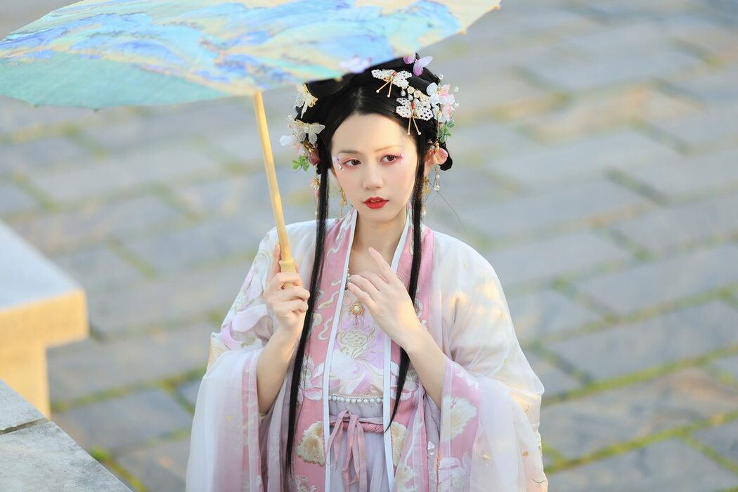 YiTuYu艺图语 Vol.5471 Ce Er Qing Xin Ting