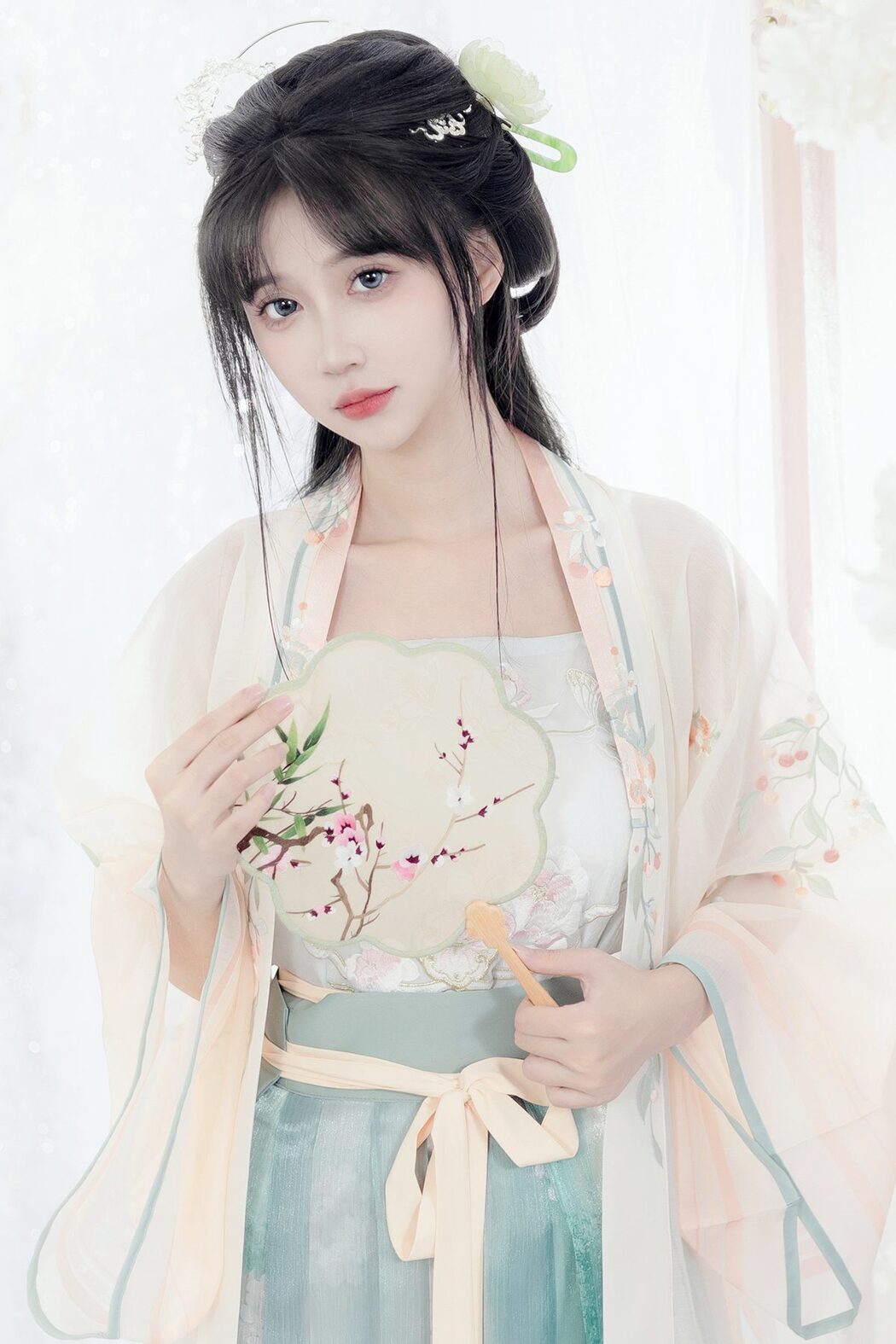 YiTuYu艺图语 Vol.5463 Qi Luo Sheng De Xiao Su Su Cover Photo