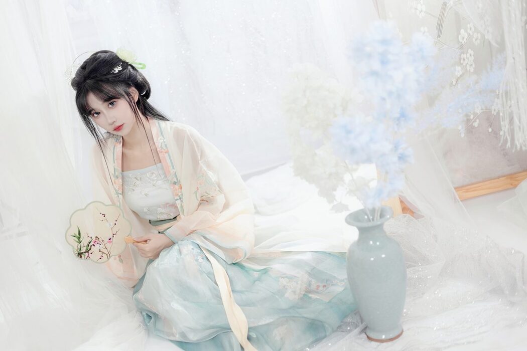 YiTuYu艺图语 Vol.5463 Qi Luo Sheng De Xiao Su Su