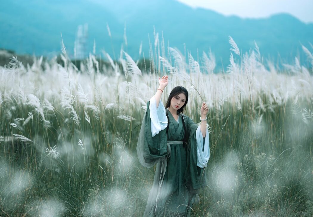 YiTuYu艺图语 Vol.5462 Nu Li Ban Zhuan De Shuang He