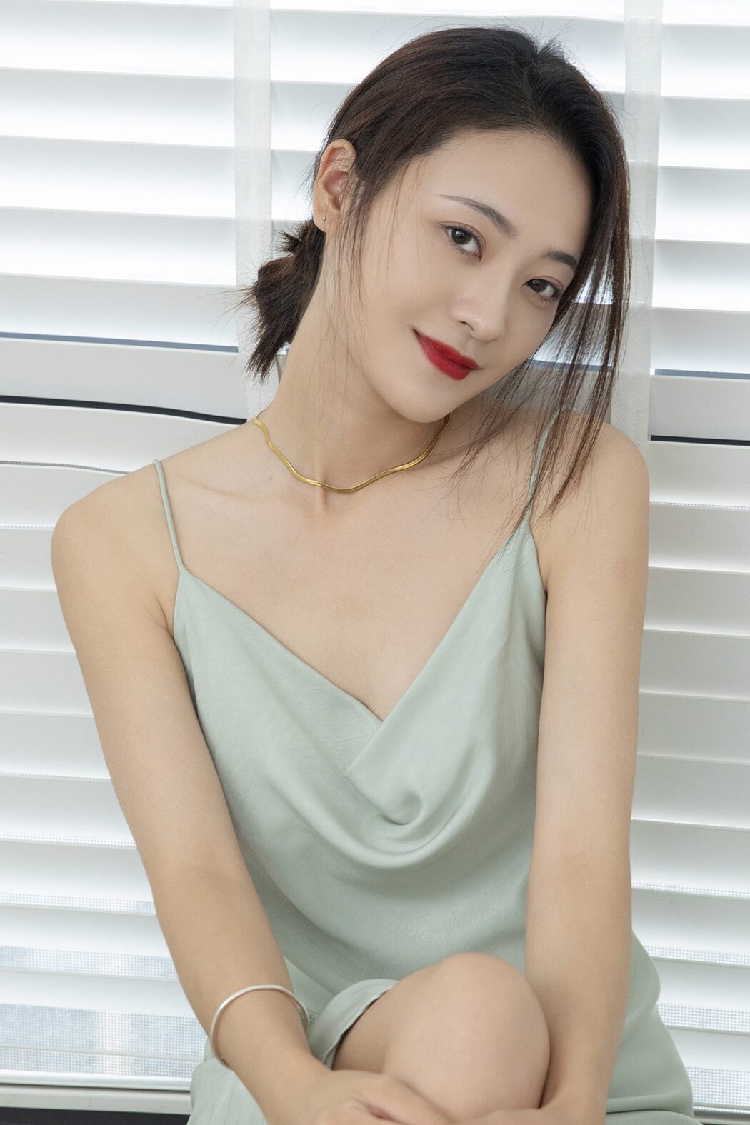 YiTuYu艺图语 Vol.5459 Zhou Xu Xu Cover Photo