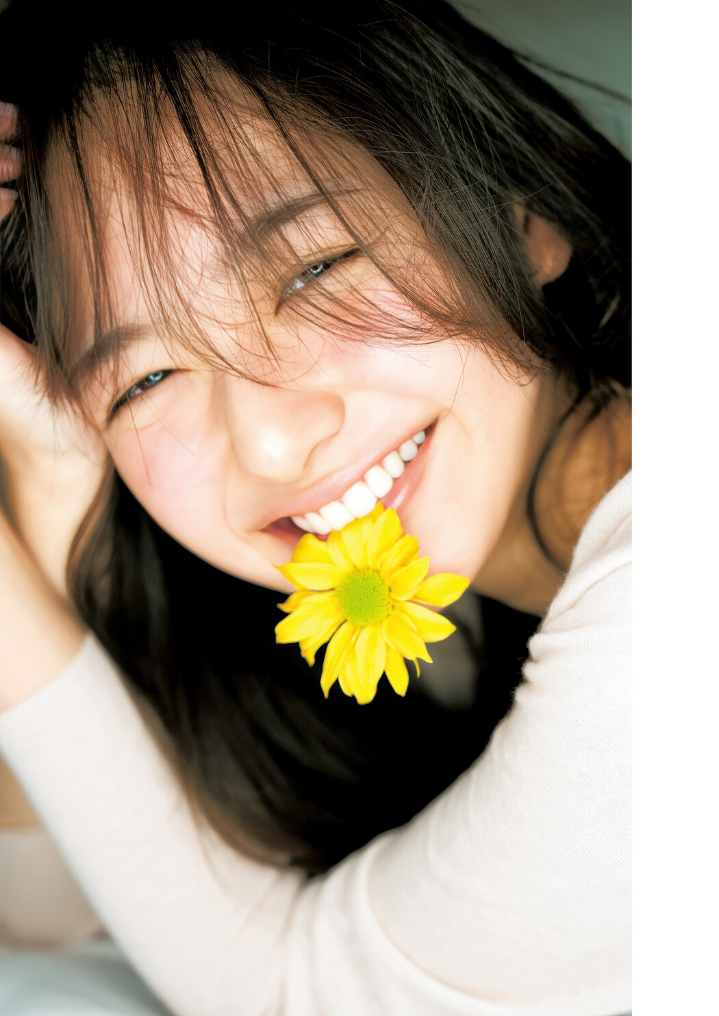 Shiori Kato 加藤栞, Young Jump 2025 No.27 (ヤングジャンプ 2025年27号)