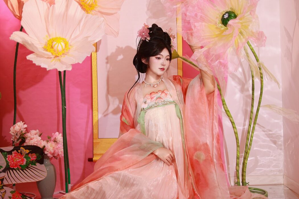 YiTuYu艺图语 Vol.5547 KaiLin Jiang