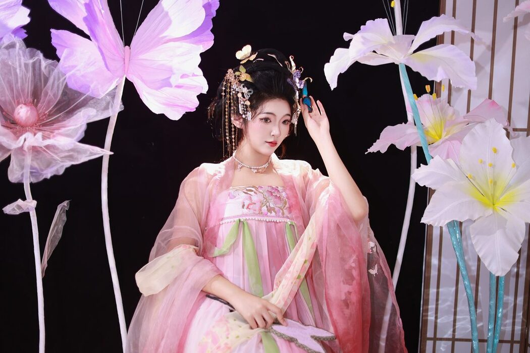 YiTuYu艺图语 Vol.5575 KaiLin Jiang
