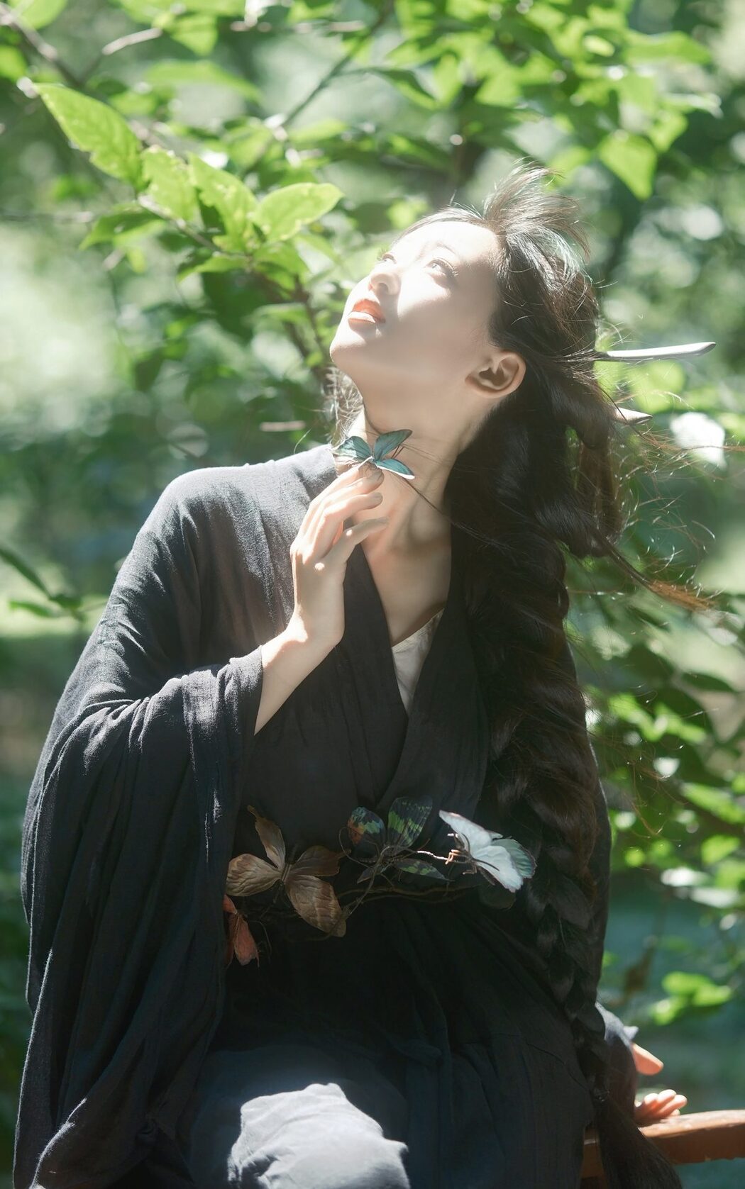 YiTuYu艺图语 Vol.5567 Er Liang Feng Yue