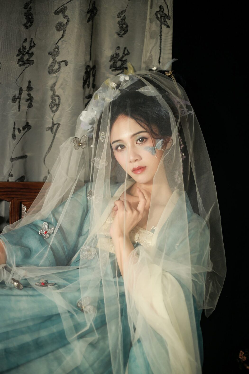YiTuYu艺图语 Vol.5493 Lan She Yu