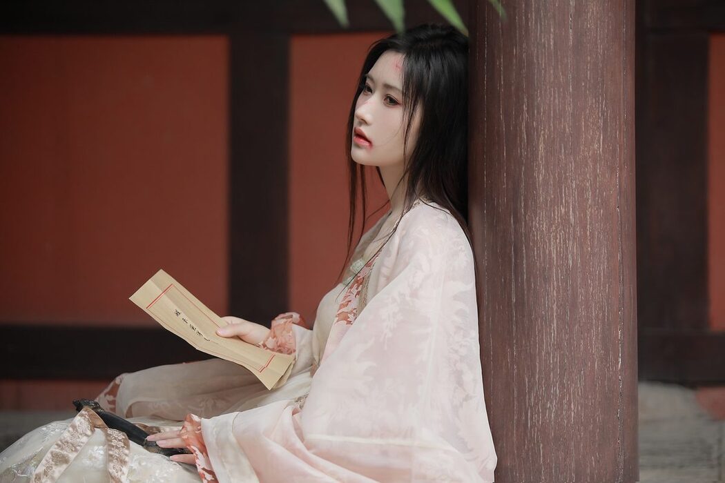YiTuYu艺图语 Vol.5641 Keikei Bai Cha Qing Huan