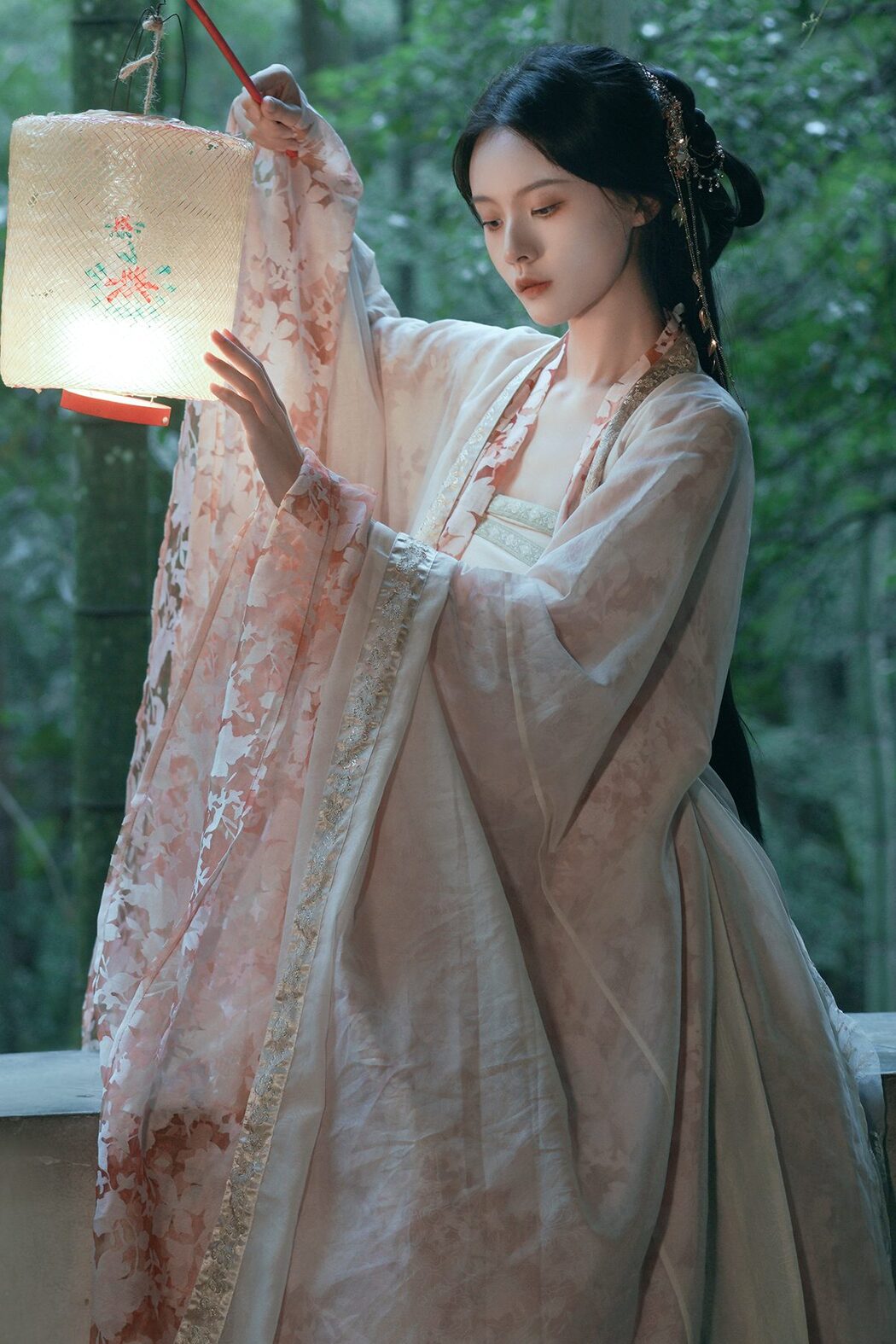 YiTuYu艺图语 Vol.5640 Zou Yu Tong Cover Photo