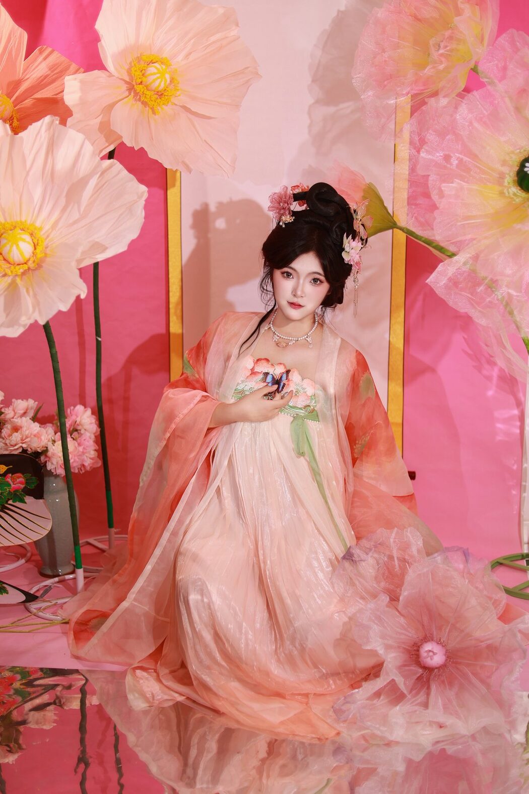 YiTuYu艺图语 Vol.5547 KaiLin Jiang