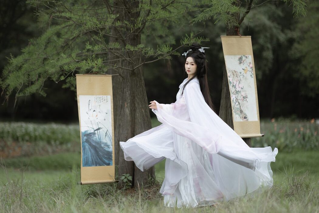 YiTuYu艺图语 Vol.5491 Wu Yue