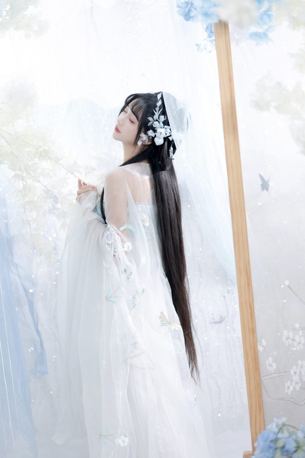 YiTuYu艺图语 Vol.5647 Qi Luo Sheng De Xiao Su Su