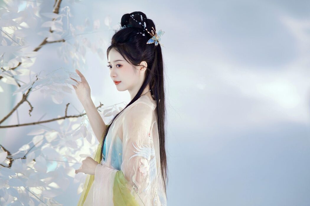 YiTuYu艺图语 Vol.5659 Shu Pian Yoyi