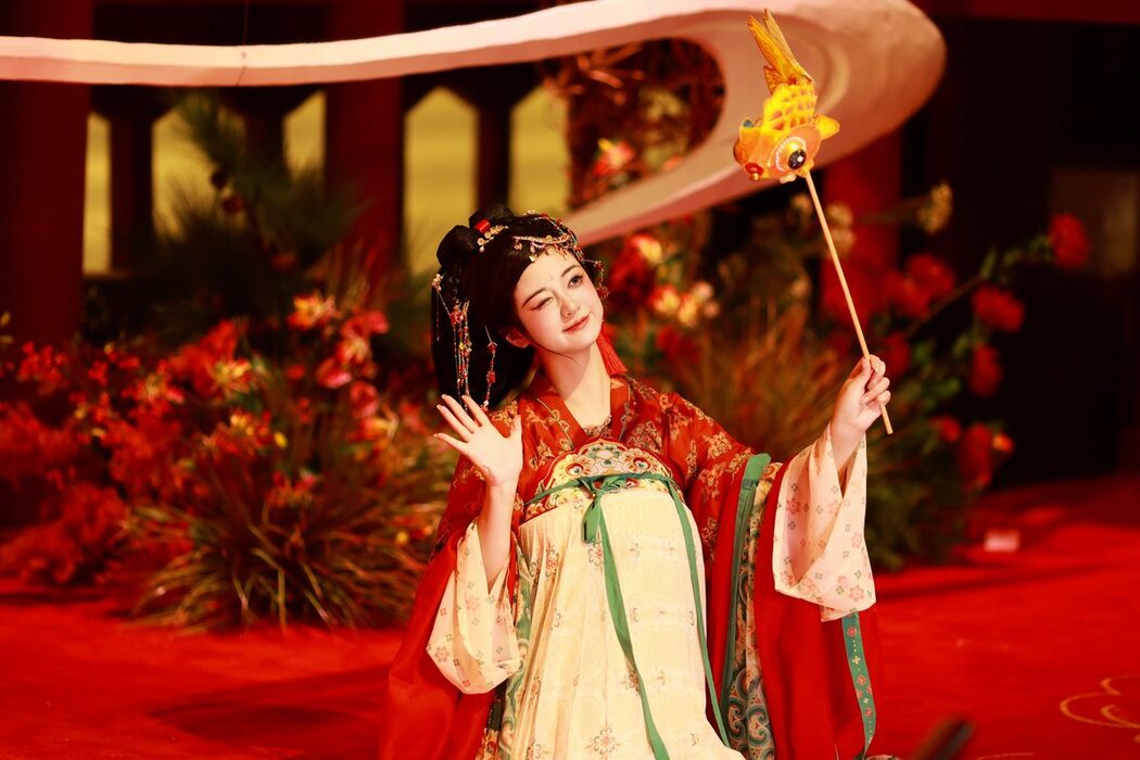 YiTuYu艺图语 Vol.5514 Bu Ke Ai De He He