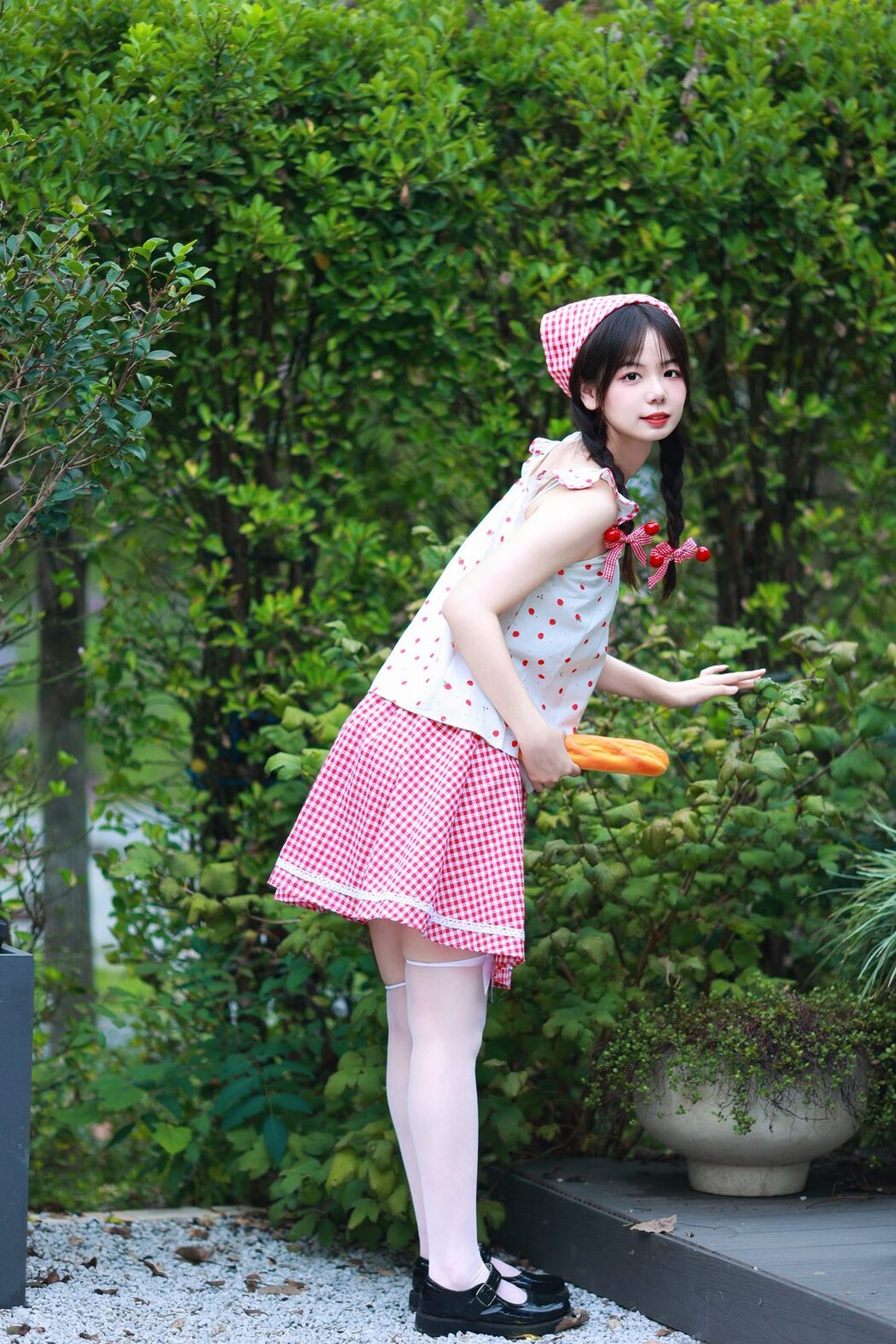 YiTuYu艺图语 Vol.5568 Mu Yan Se Cc
