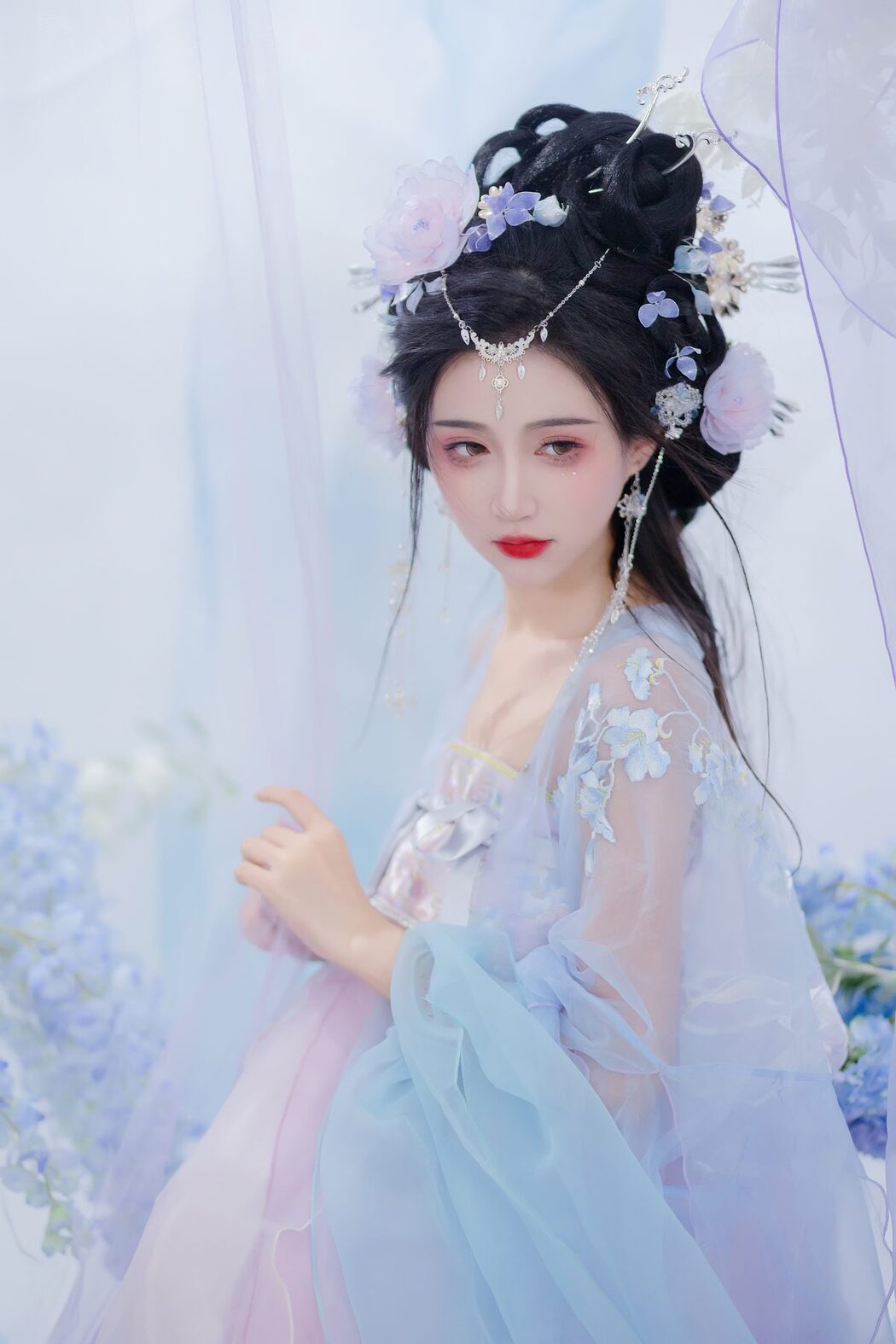 YiTuYu艺图语 Vol.5599 Qi Luo Sheng De Xiao Su Su