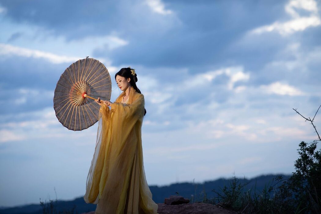 YiTuYu艺图语 Vol.5541 Jia Yue Yue Yue