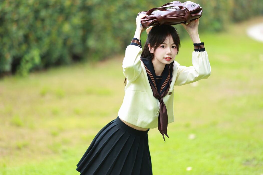 YiTuYu艺图语 Vol.5613 Mu Yan Se Cc