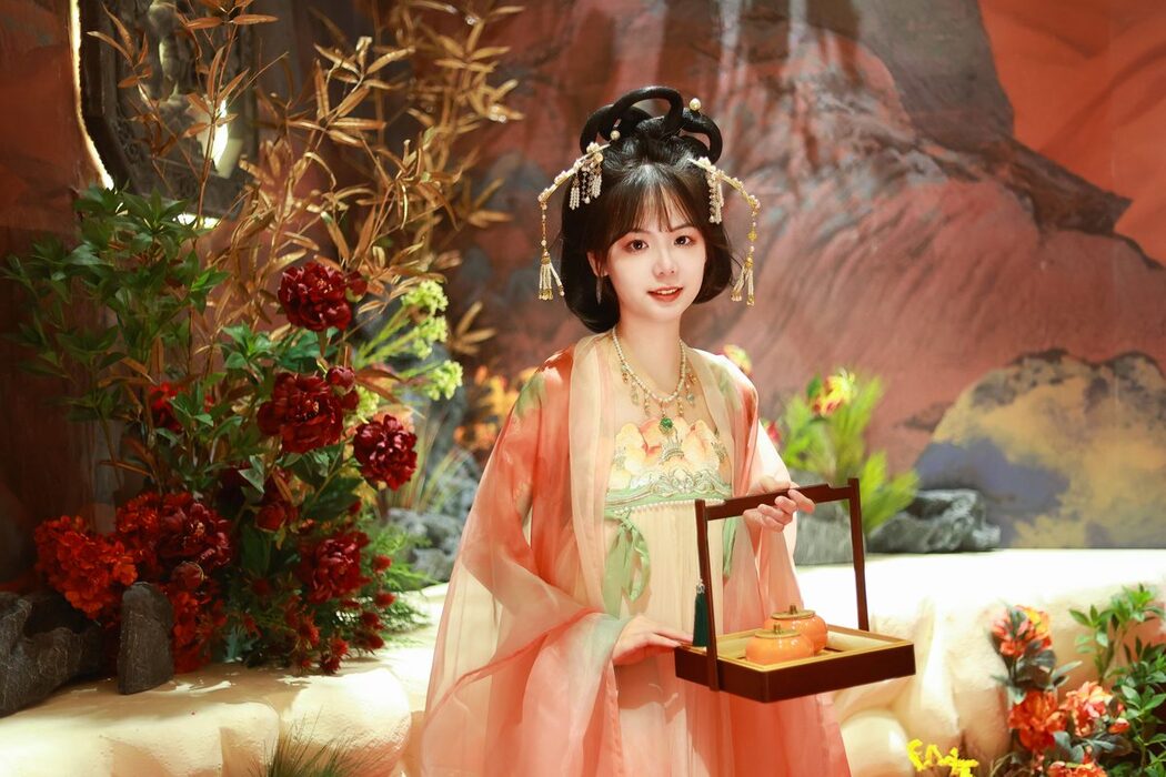 YiTuYu艺图语 Vol.5489 Mu Yan Se Cc
