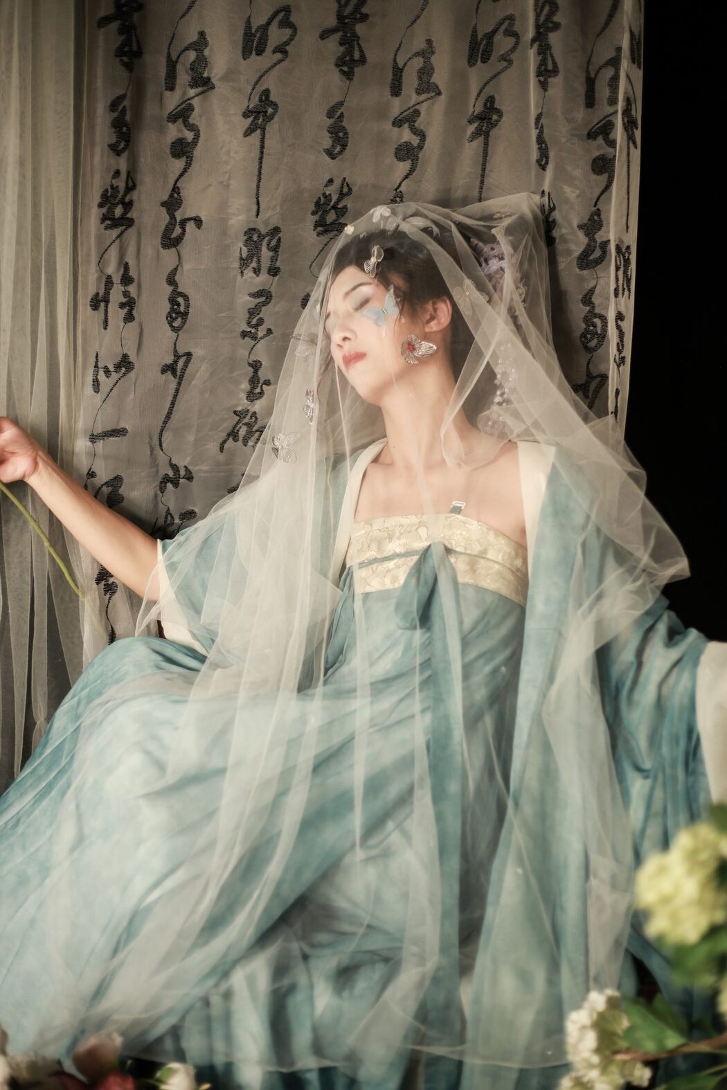 YiTuYu艺图语 Vol.5493 Lan She Yu