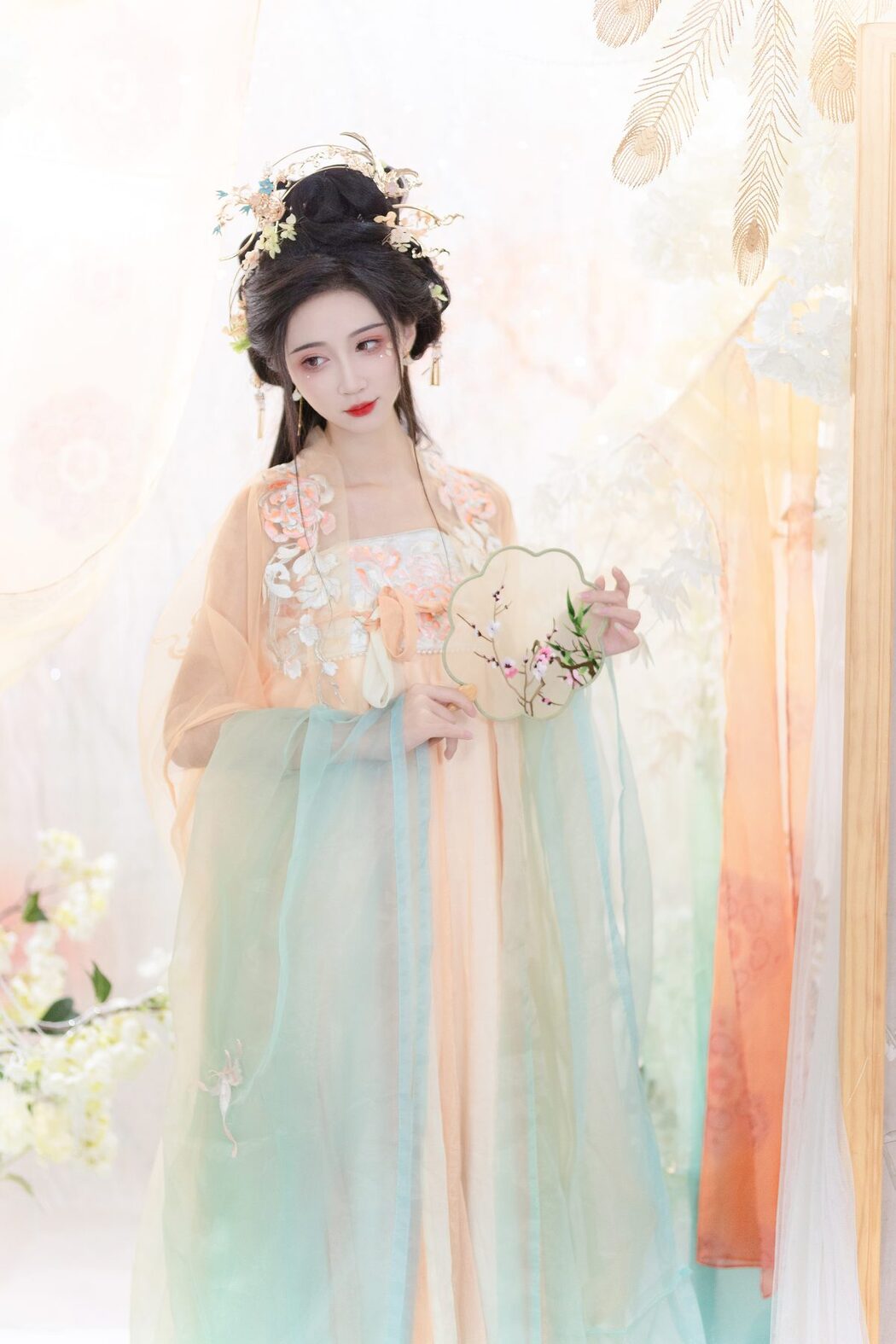 YiTuYu艺图语 Vol.5606 Qi Luo Sheng De Xiao Su Su