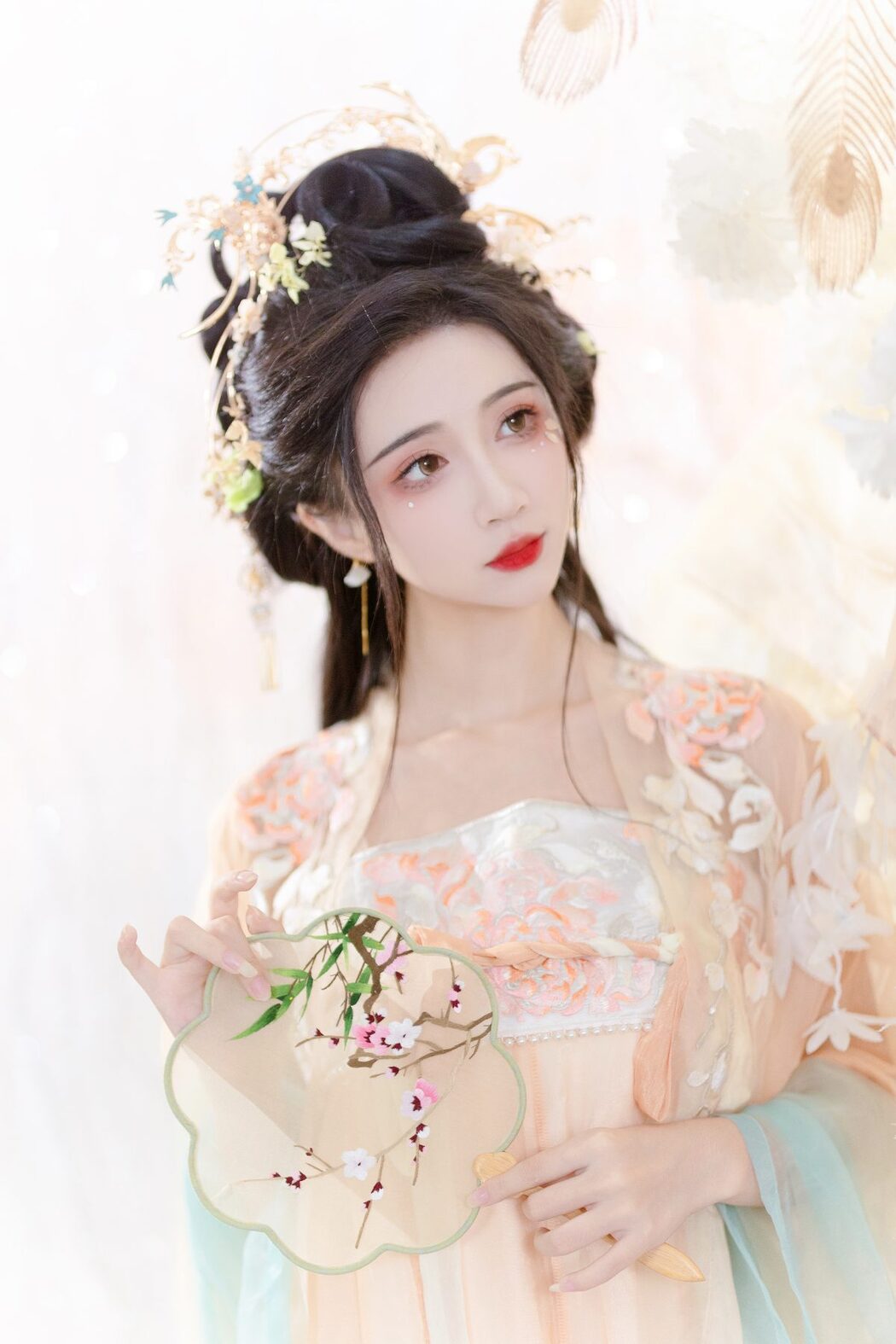 YiTuYu艺图语 Vol.5606 Qi Luo Sheng De Xiao Su Su