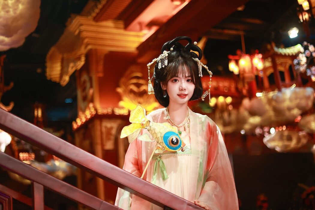 YiTuYu艺图语 Vol.5489 Mu Yan Se Cc