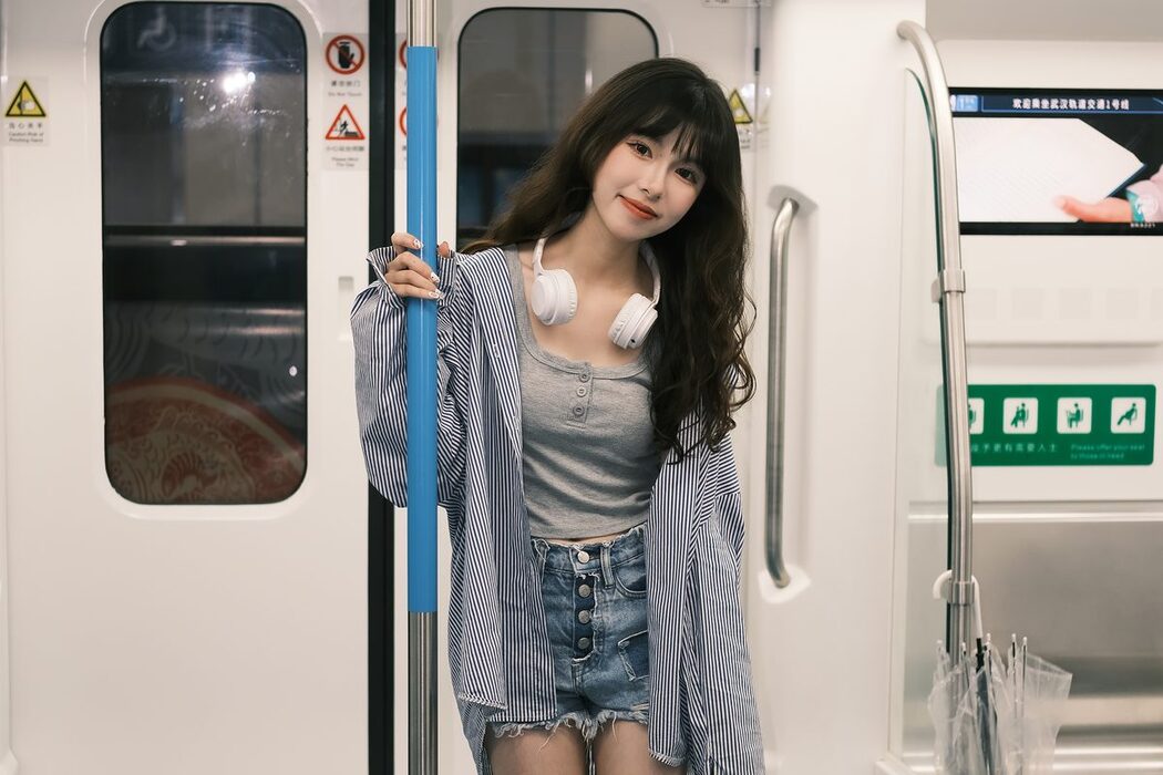 YiTuYu艺图语 Vol.5530 Lin Lin