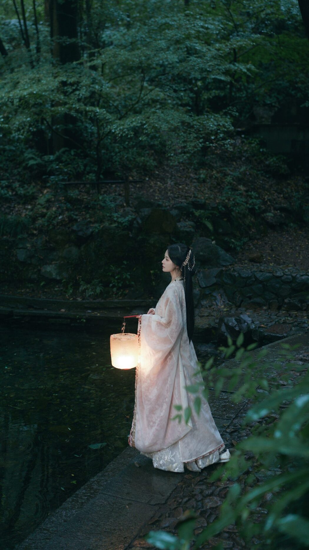 YiTuYu艺图语 Vol.5640 Zou Yu Tong