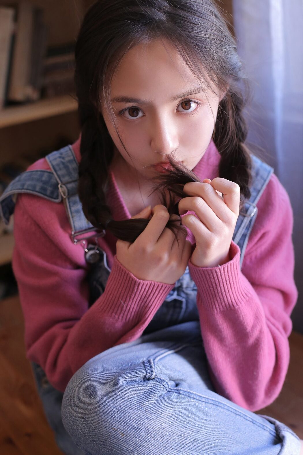 YiTuYu艺图语 Vol.5583 Zhang Ge GG