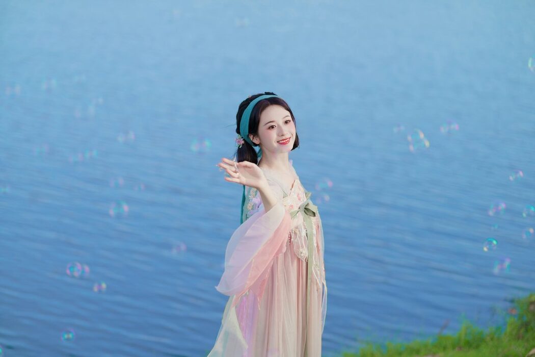 YiTuYu艺图语 Vol.5638 Shu Pian Yoyi