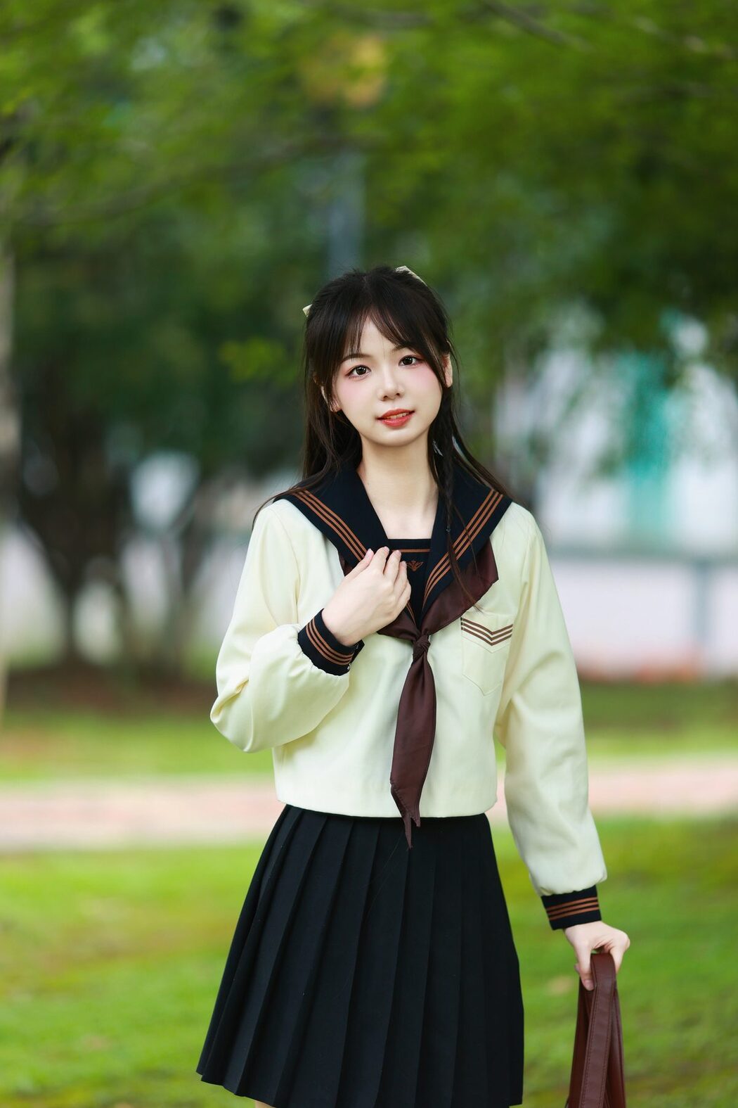 YiTuYu艺图语 Vol.5613 Mu Yan Se Cc