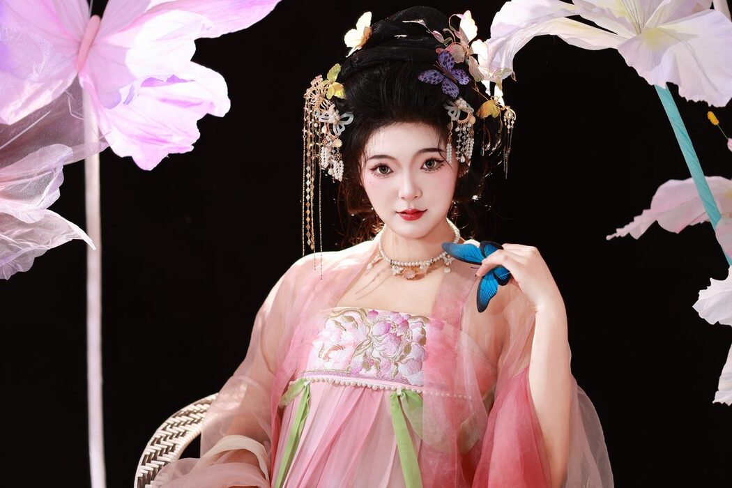 YiTuYu艺图语 Vol.5575 KaiLin Jiang