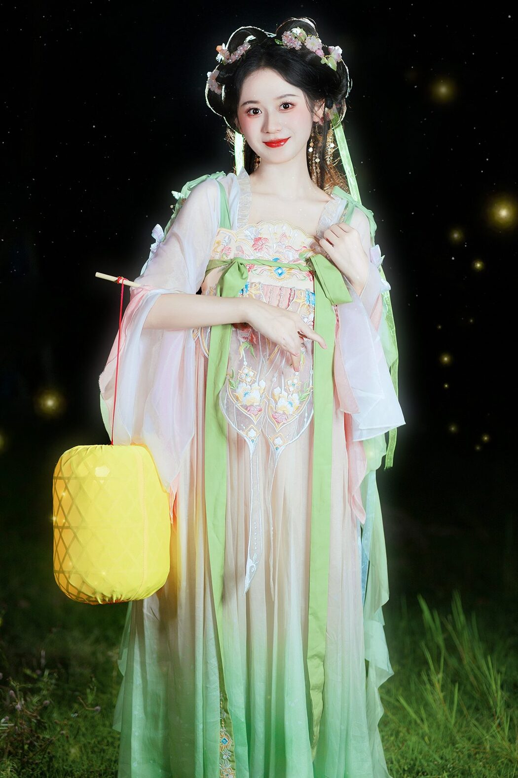 YiTuYu艺图语 Vol.5562 Shu Pian Yoyi Cover Photo