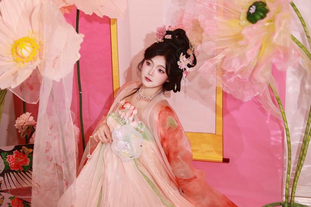 YiTuYu艺图语 Vol.5547 KaiLin Jiang