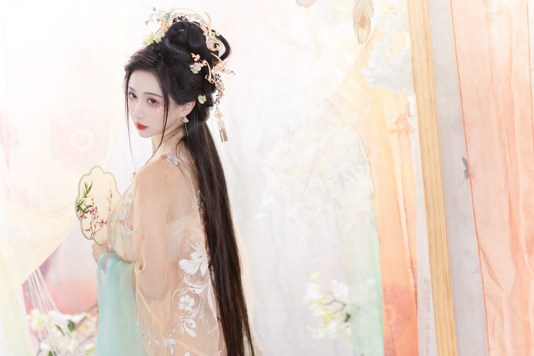 YiTuYu艺图语 Vol.5606 Qi Luo Sheng De Xiao Su Su